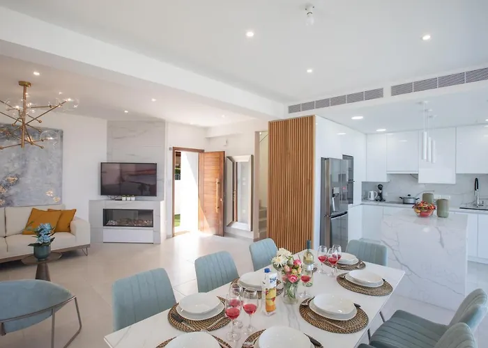 Artizan Seafront 5 Villa Protaras