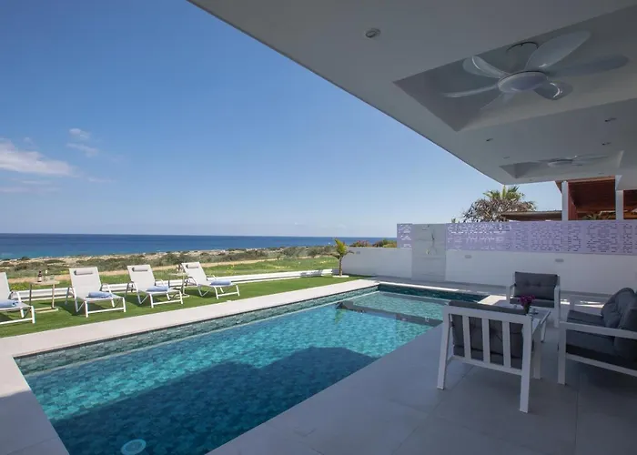 Villa Artizan Seafront 5 Protaras