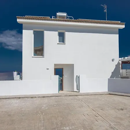 Villa Artizan Seafront 5 Protaras