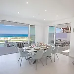 Artizan Seafront 5