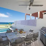 Artizan Seafront 5 Willa *